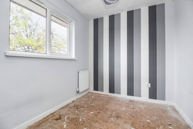 19 Highlands Grove, Stourton, West Yorkshire, LS10 4RR 9