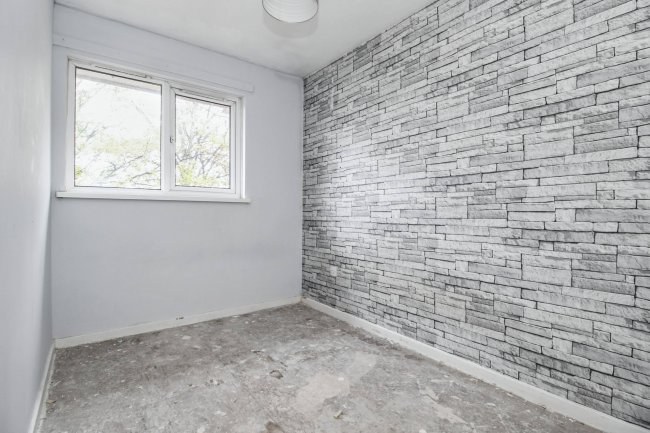 19 Highlands Grove, Stourton, West Yorkshire, LS10 4RR 9