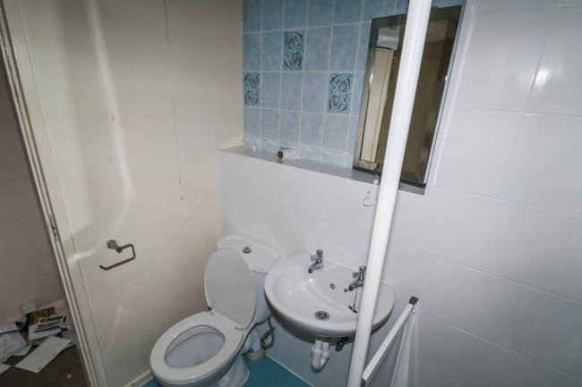 62 Firthcliffe Road, Liversedge, West Yorkshire, WF15 6HF 1