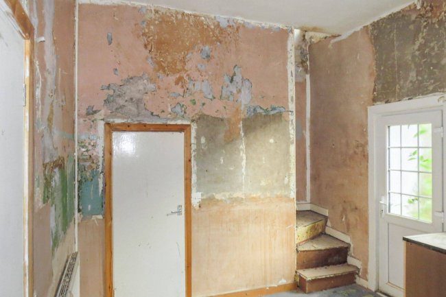 128 Plungington Road, Preston, Lancashire, PR1 7UE 5