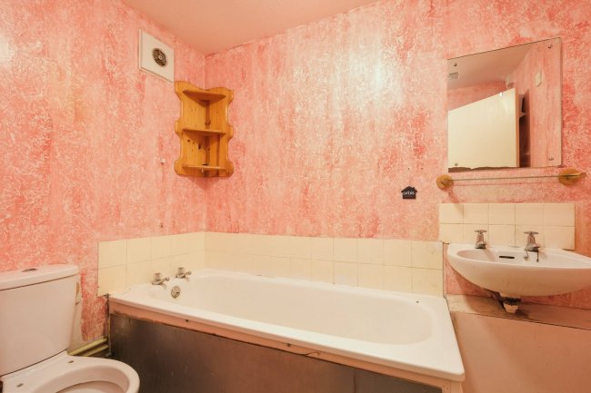 Flat 68, Quartercroft, Pyramid Close, Weston Favell, Northampton, NN3 8DP 4