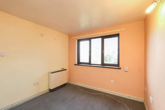 Flat 68, Quartercroft, Pyramid Close, Weston Favell, Northampton, NN3 8DP 4