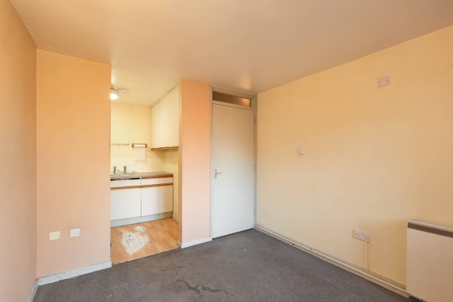 Flat 68, Quartercroft, Pyramid Close, Weston Favell, Northampton, NN3 8DP 4