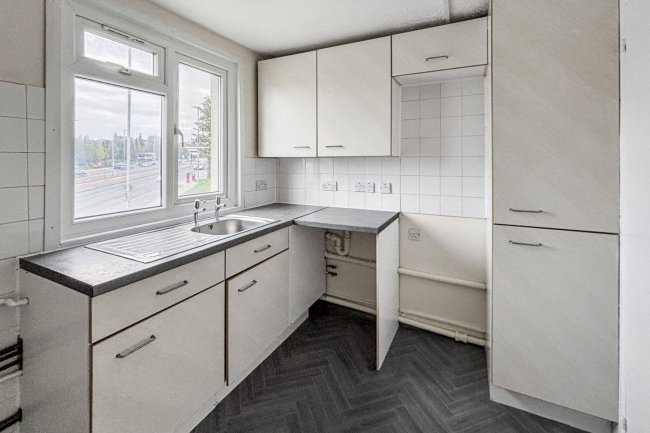 47F Hawkshead Drive, Hawkshead, Bradford, BD5 0TJ 8