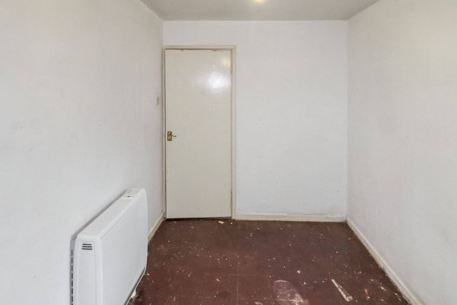 113 Firthcliffe Road, Liversedge, West Yorkshire, WF15 6HS 6