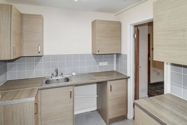 113 Firthcliffe Road, Liversedge, West Yorkshire, WF15 6HS 6