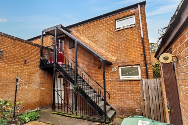 113 Firthcliffe Road, Liversedge, West Yorkshire, WF15 6HS 6