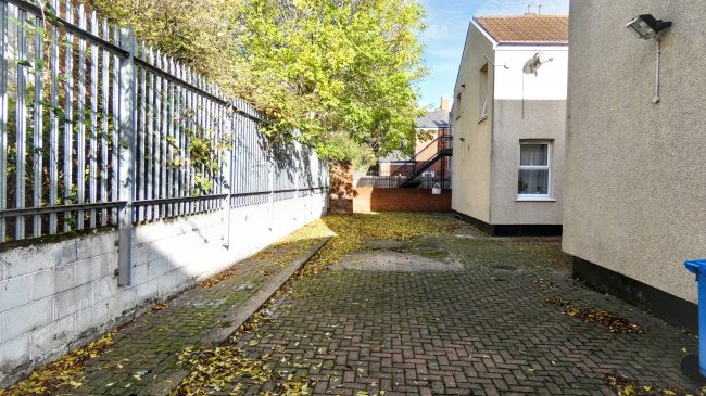 Flat 2, 1-2 Morpeth Street, Springbank, Hull, East Yorkshire, HU3 1RF 4