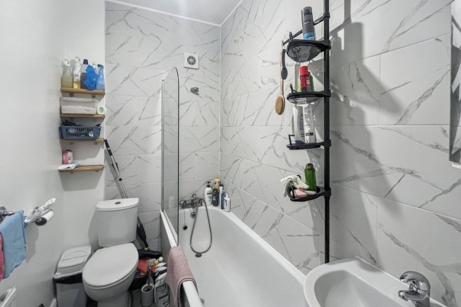 Flat 3, 52 Gleneagle Road, Streatham, London, SW16 6AF 2