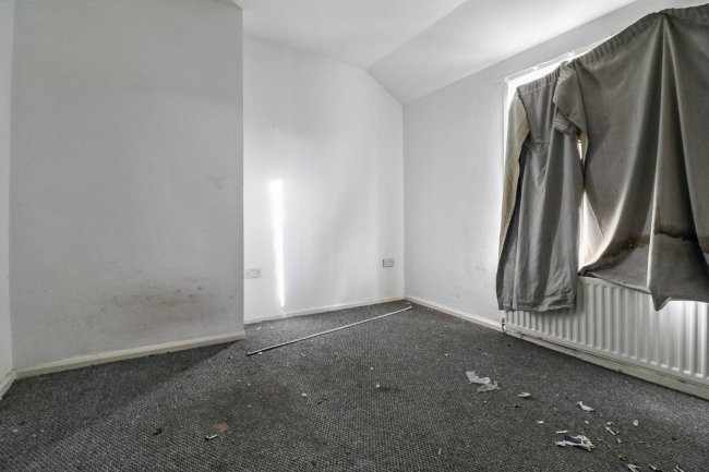 11 Whickham Street, Easington Colliery, Peterlee, County Durham, SR8 3DJ 4