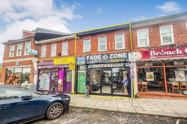 116 Villiers Avenue, Surbiton KT5 8BH 9