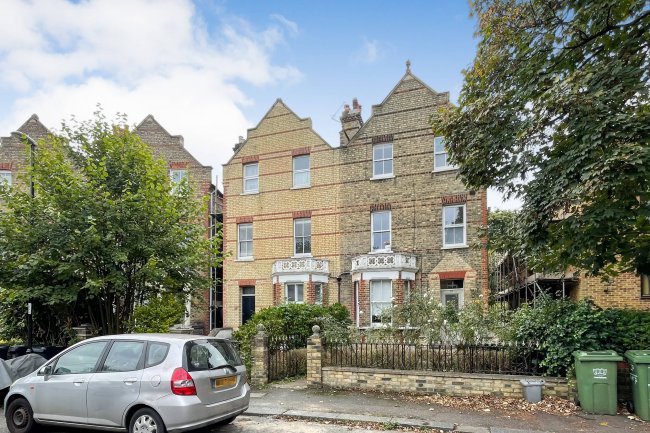 Flat 3, 23 Charleville Circus, Crystal Palace, SE26  6NR 4