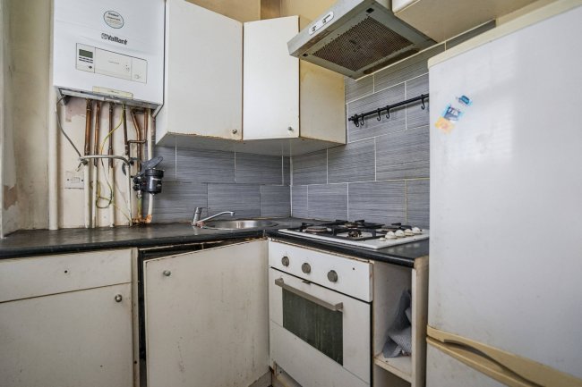 Flat 3, 23 Charleville Circus, Crystal Palace, SE26  6NR 4