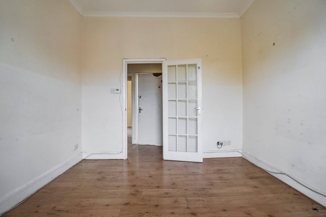 Flat 3, 23 Charleville Circus, Crystal Palace, SE26  6NR 4