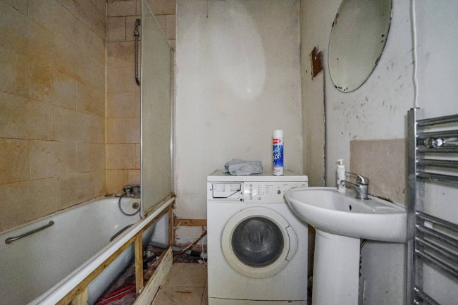 Flat 3, 23 Charleville Circus, Crystal Palace, SE26  6NR 4