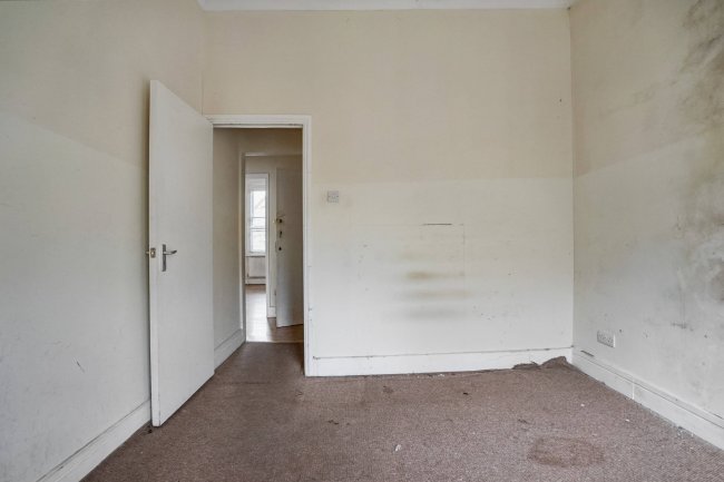 Flat 3, 23 Charleville Circus, Crystal Palace, SE26  6NR 4