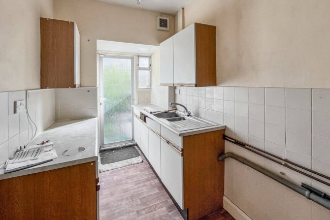 39 Phyllis Avenue, New Malden, KT3 6LA 7