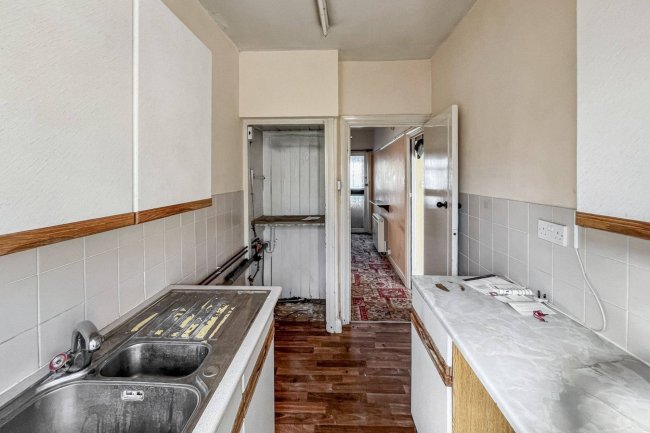 39 Phyllis Avenue, New Malden, KT3 6LA 7