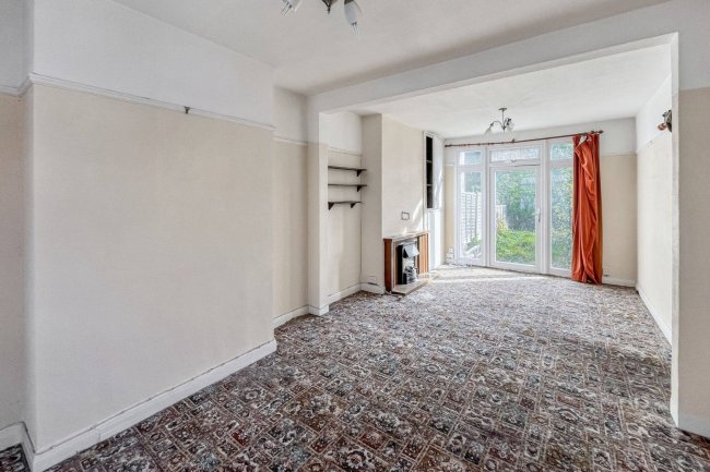 39 Phyllis Avenue, New Malden, KT3 6LA 7