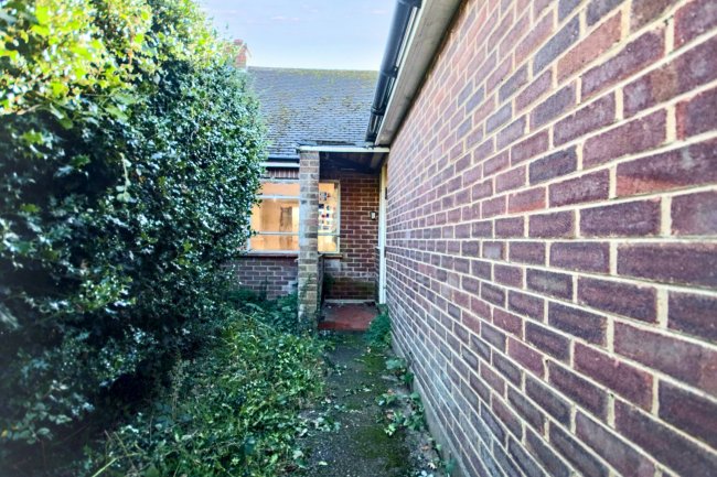 209 Baldwins Lane, Croxley Green, Rickmansworth, WD3 3LH 3