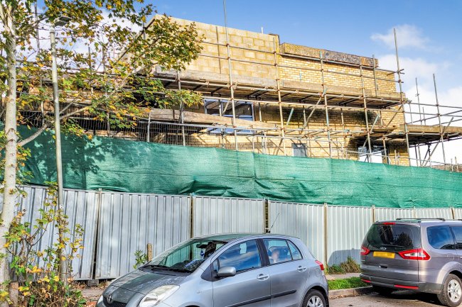 2 Winfield Avenue, Patcham, Brighton, BN1 8QH 5