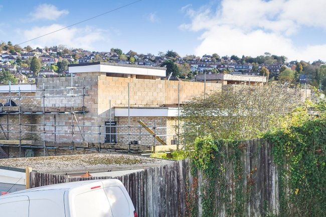 2 Winfield Avenue, Patcham, Brighton, BN1 8QH 5