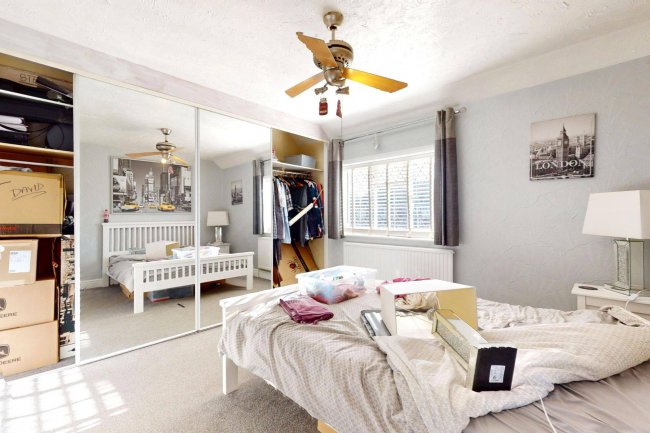 28 Barrow Grove, Sittingbourne, ME10 1LB 1