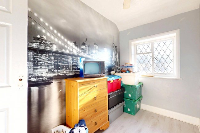 28 Barrow Grove, Sittingbourne, ME10 1LB 1