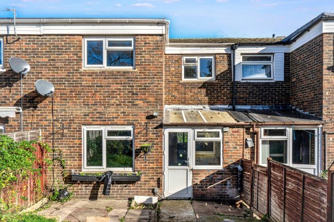 9 Shelley Close, Basingstoke, Hampshire, RG24 9BZ 4