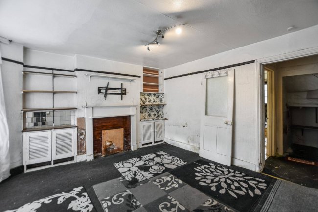 18 Ronver Road, London, SE12 0NJ 10