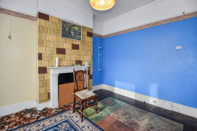 18 Ronver Road, London, SE12 0NJ 10