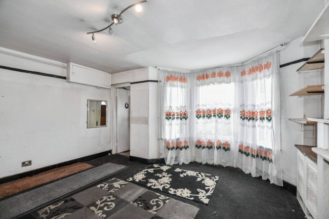 18 Ronver Road, London, SE12 0NJ 10