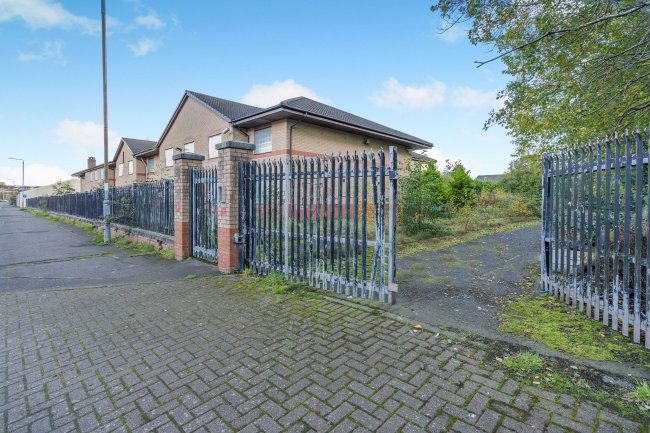 Allander Court, 80 Denmark Street, Glasgow, G22 5SR 6