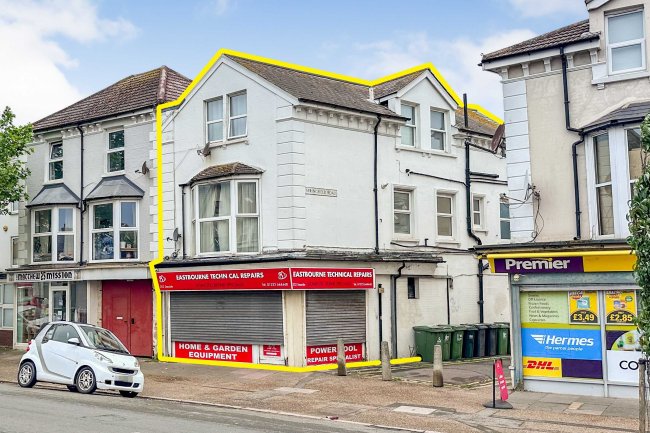 202 Seaside, Eastbourne, East Sussex, BN22 7QR 8