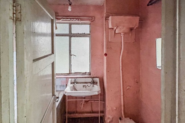 4 Gauden Close, Clapham, London SW4 6LS 48