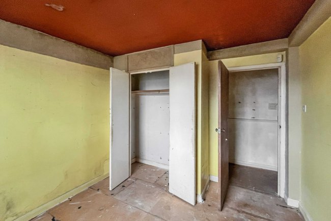 Flat 31 Lloyd House, 20 Tavistock Road, Croydon, Surrey, CR0 2AN 7