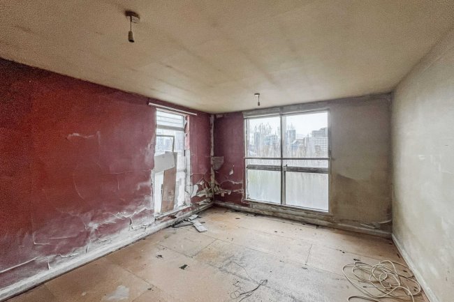 Flat 31 Lloyd House, 20 Tavistock Road, Croydon, Surrey, CR0 2AN 7