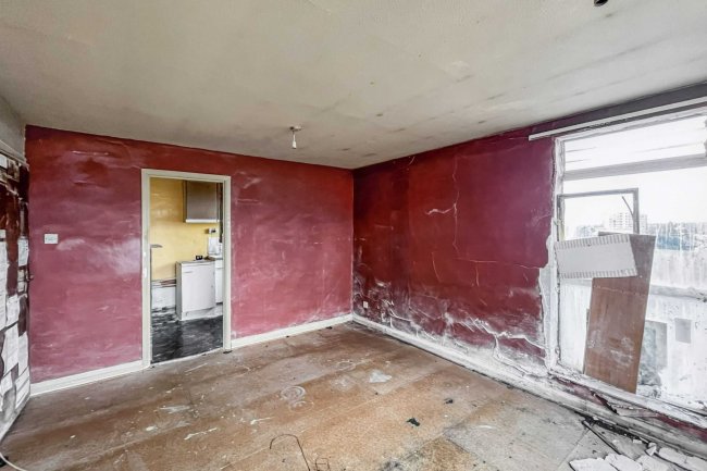 Flat 31 Lloyd House, 20 Tavistock Road, Croydon, Surrey, CR0 2AN 7