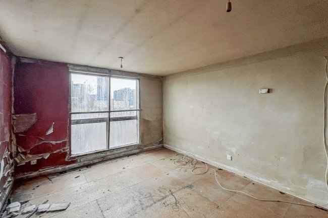 Flat 31 Lloyd House, 20 Tavistock Road, Croydon, Surrey, CR0 2AN 7