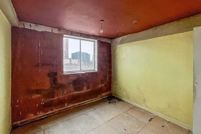 Flat 31 Lloyd House, 20 Tavistock Road, Croydon, Surrey, CR0 2AN 7