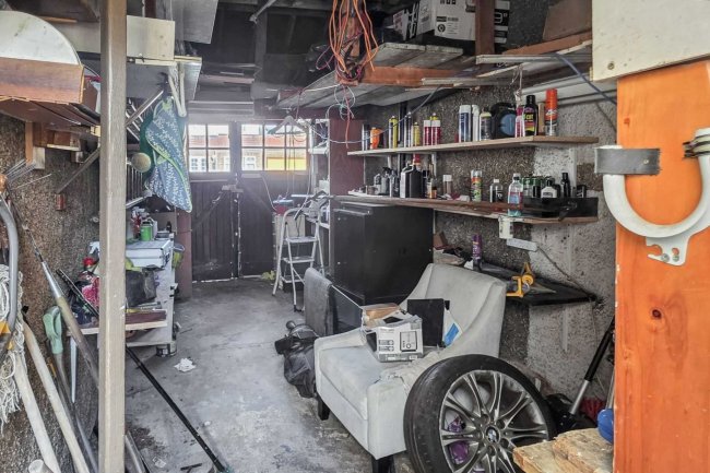 64 Alicia Gardens, Kenton, Harrow, Middlesex HA3 8JE 1