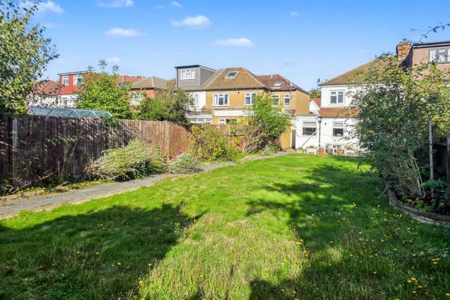 64 Alicia Gardens, Kenton, Harrow, Middlesex HA3 8JE 1