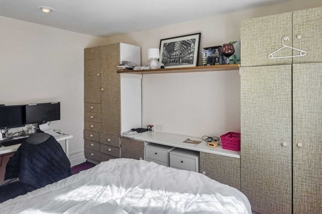 64 Alicia Gardens, Kenton, Harrow, Middlesex HA3 8JE 1