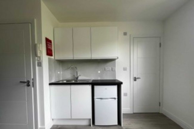 24 South Hill Avenue, Harrow, HA2 0NQ 4