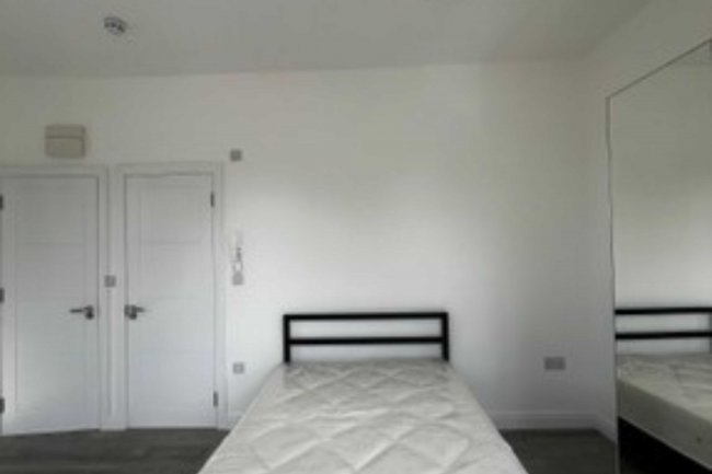 24 South Hill Avenue, Harrow, HA2 0NQ 4