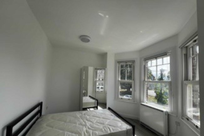 24 South Hill Avenue, Harrow, HA2 0NQ 4