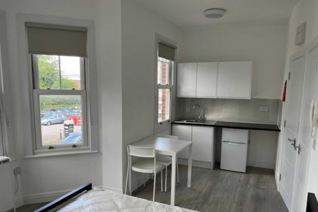 24 South Hill Avenue, Harrow, HA2 0NQ 4