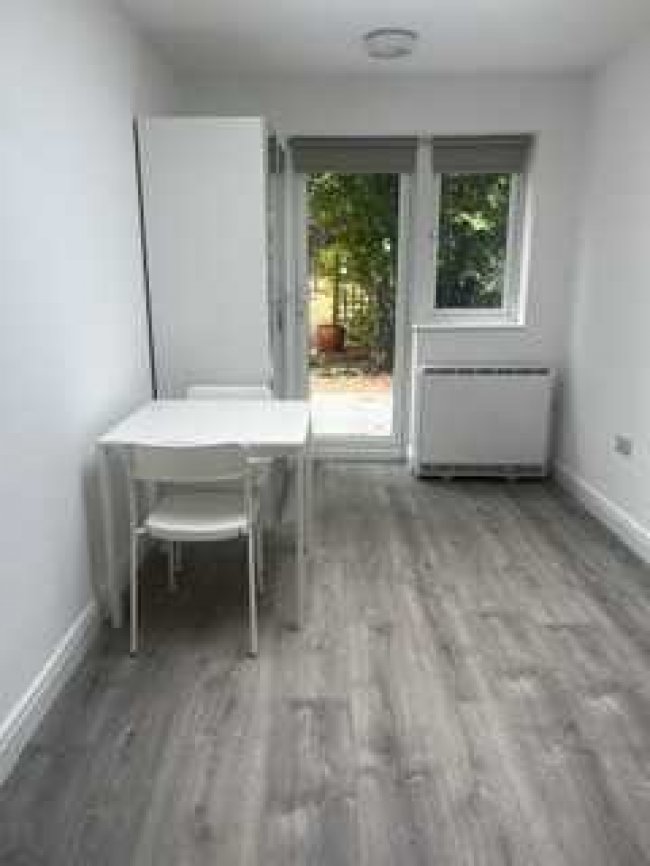 24 South Hill Avenue, Harrow, HA2 0NQ 4