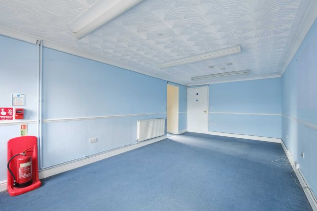 52 Westfield Road, Bletchley, MK2 2RB 9