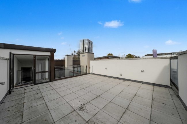 3 Collection Place, 96 Boundary Road, St Johns Wood, London NW8 0RH 2